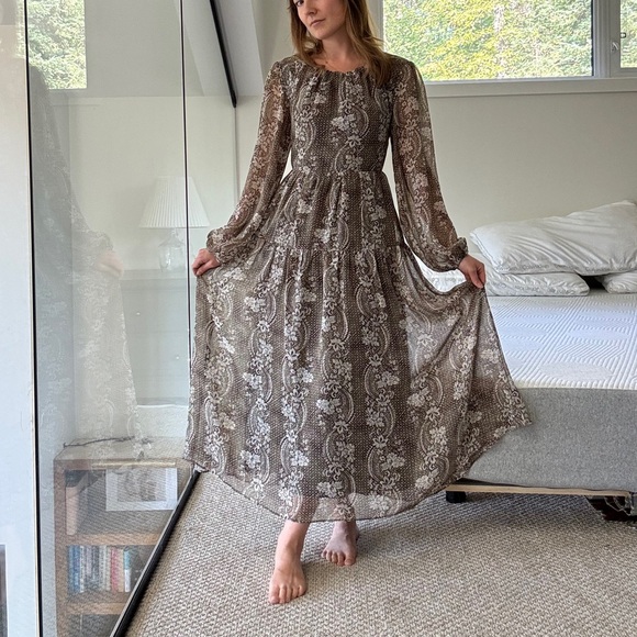 Anthropologie Dresses & Skirts - Anthro En Saison xs-s NWT Paisley Long Sleeve Maxi Dress